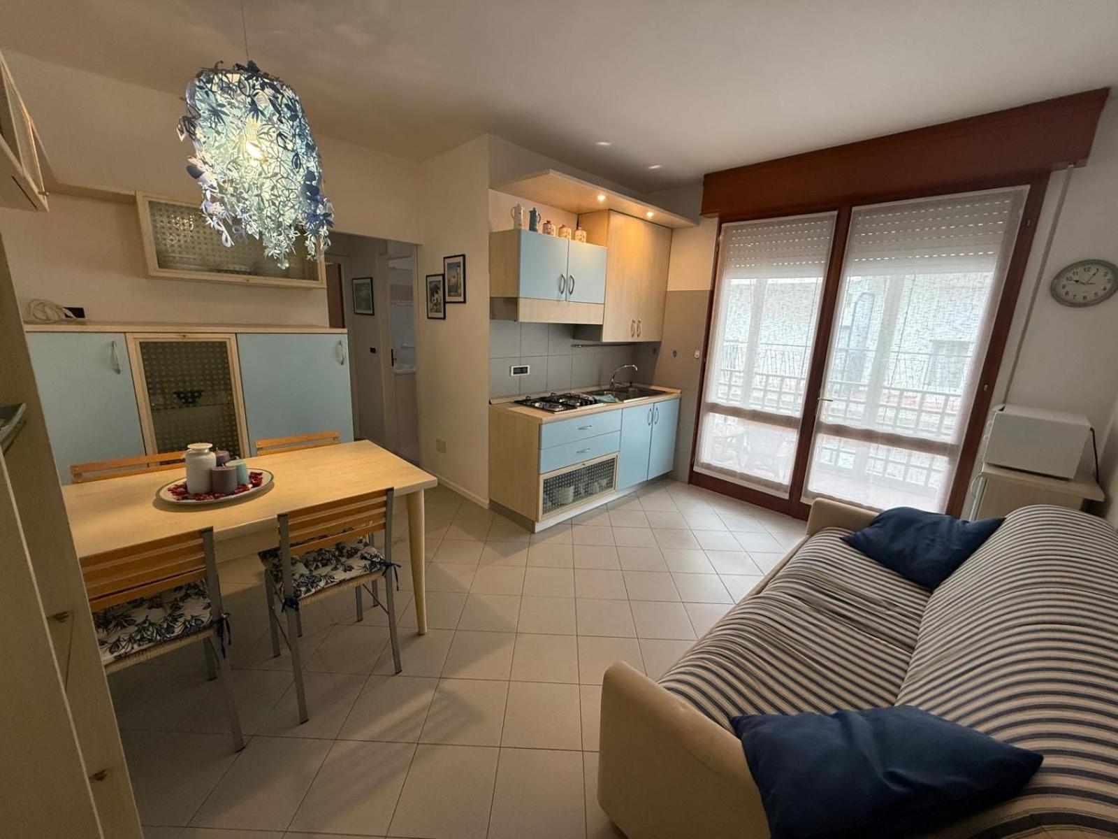 Gracious Apartment Located In The Heart Of Lignano リニャーノ・サッビアドーロ エクステリア 写真