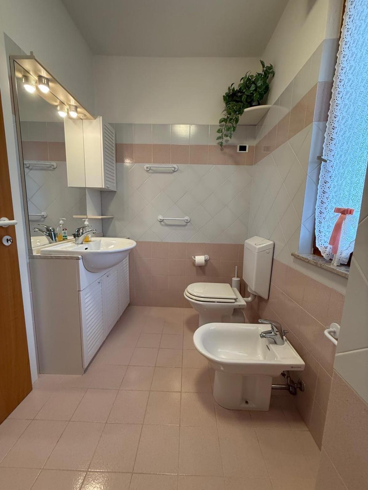 Gracious Apartment Located In The Heart Of Lignano リニャーノ・サッビアドーロ エクステリア 写真