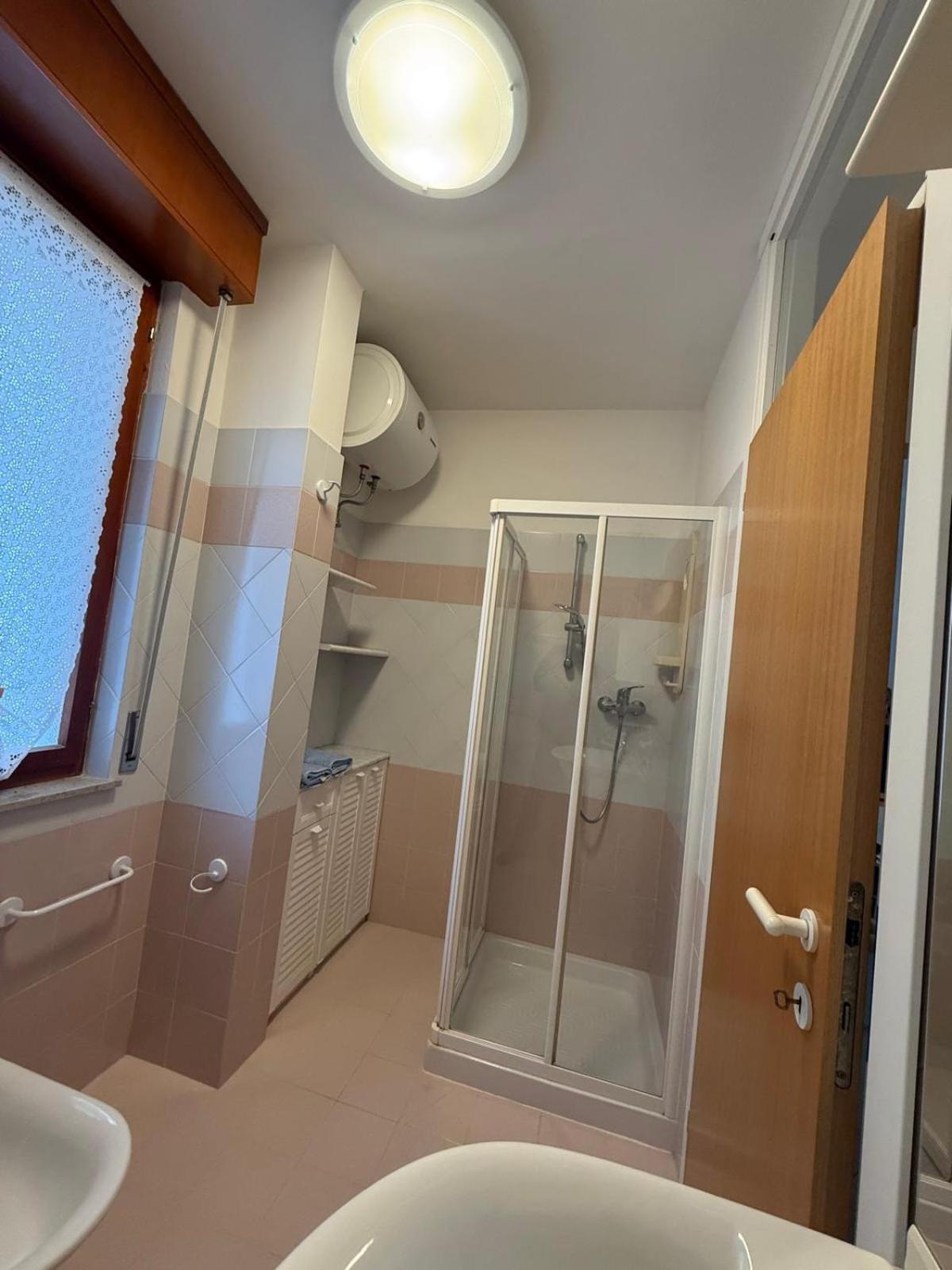 Gracious Apartment Located In The Heart Of Lignano リニャーノ・サッビアドーロ エクステリア 写真